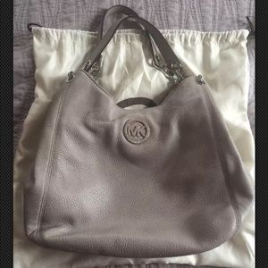 📌SOLD📌 Michael Kors Grey Leather Handbag